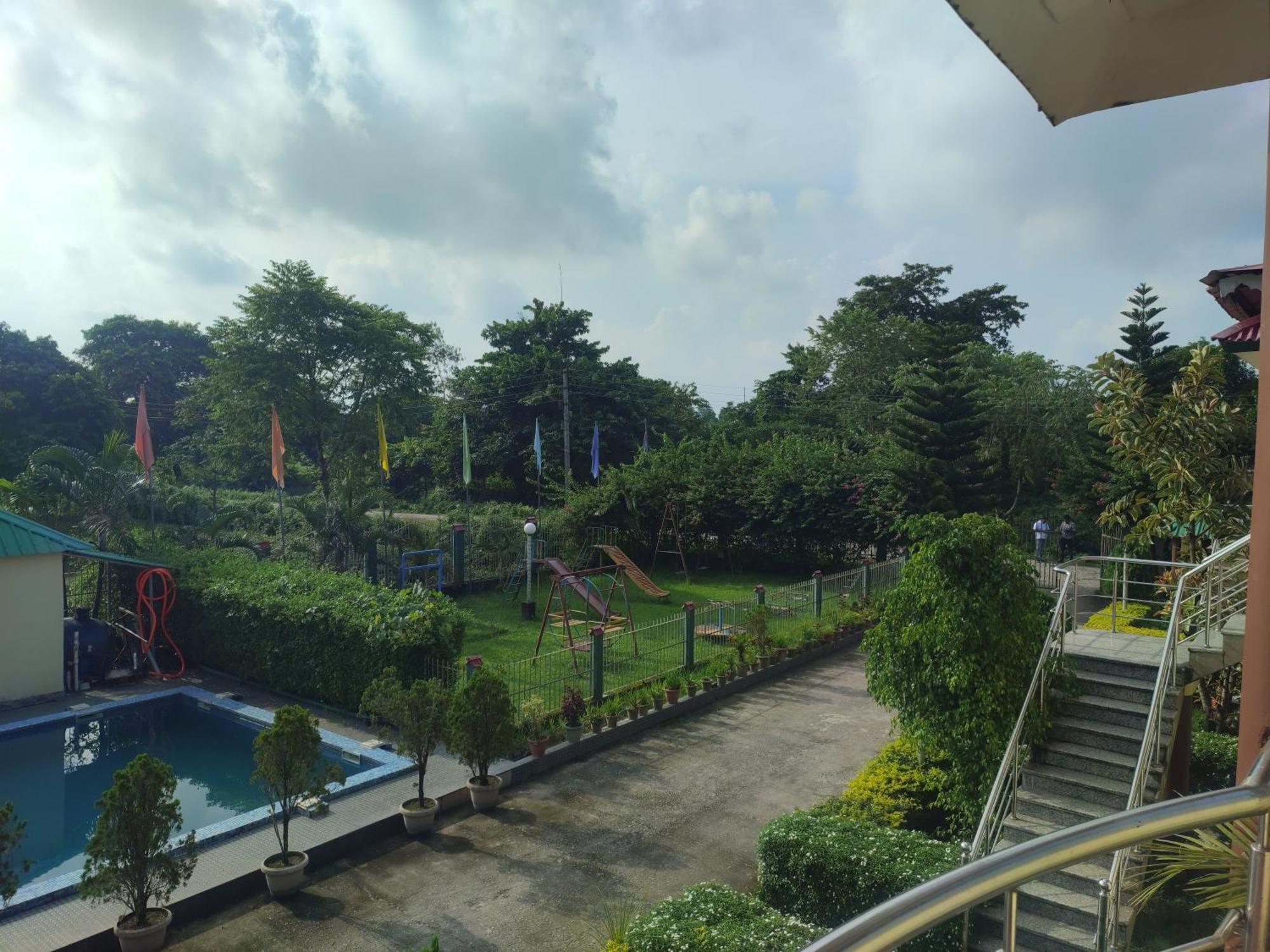 Maa Greenary View - A Holiday Resort Alipur Duar Exteriér fotografie